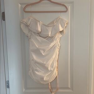 Oh Polly Off-Shoulder Cream Dress Size US 6